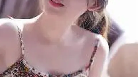 舒淇49岁未育现状引关注，冯德伦公开表态考虑领养子女